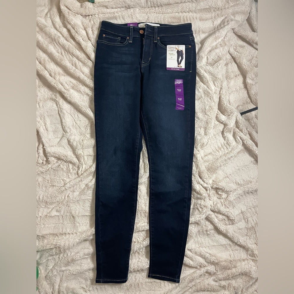 Mid Rise Jeans